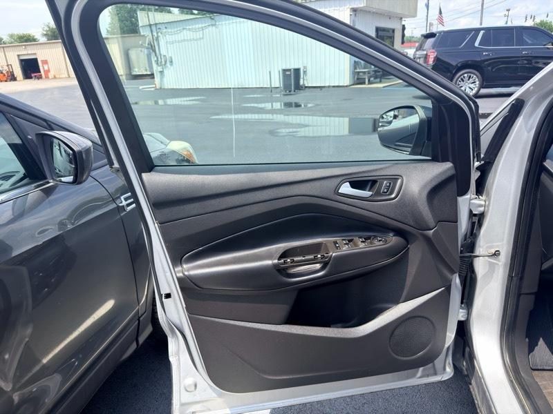 Ford Escape SE FWD 2019