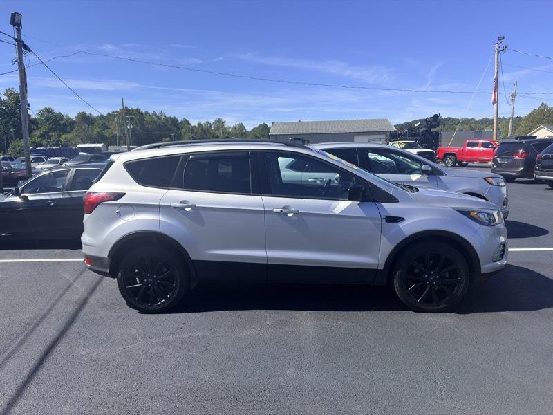 Ford Escape SE FWD 2019