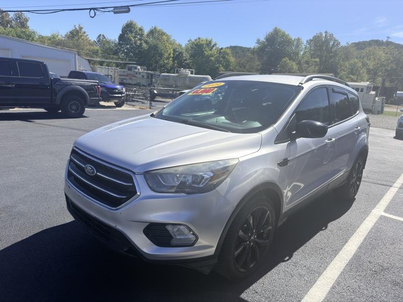 Ford Escape SE FWD 2019