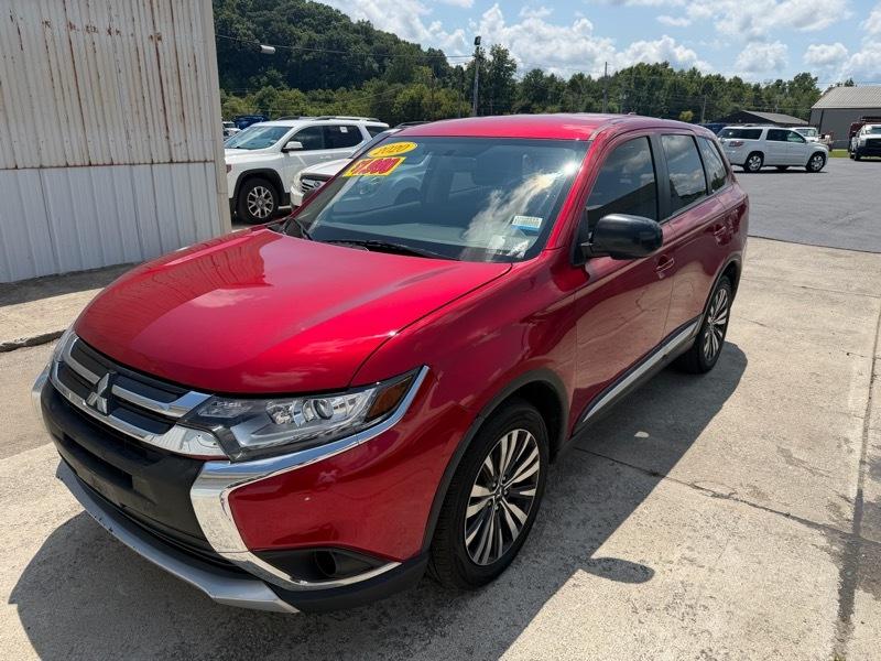 Mitsubishi Outlander ES 2WD 2020
