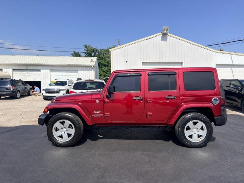 Jeep Wrangler Unlimited Sahara 4WD 2011