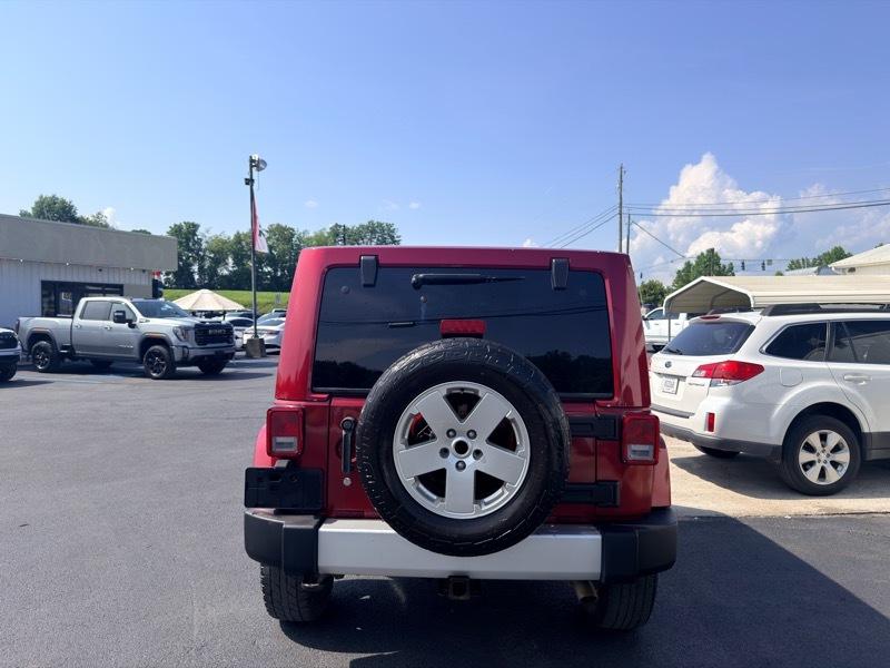 Jeep Wrangler Unlimited Sahara 4WD 2011