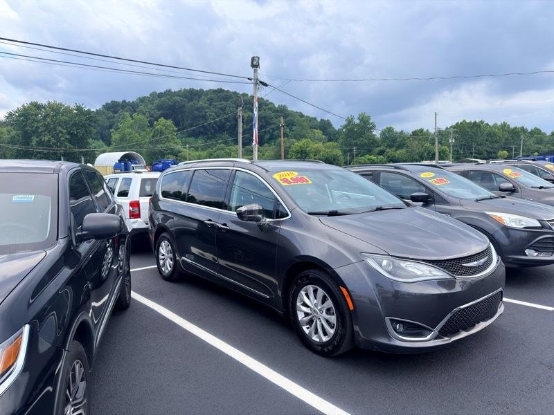 2018 Chrysler Pacifica Touring-L