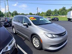 2021 Chrysler Voyager 