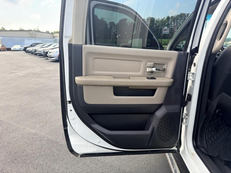 RAM 2500 Laramie Crew Cab LWB 4WD 2011
