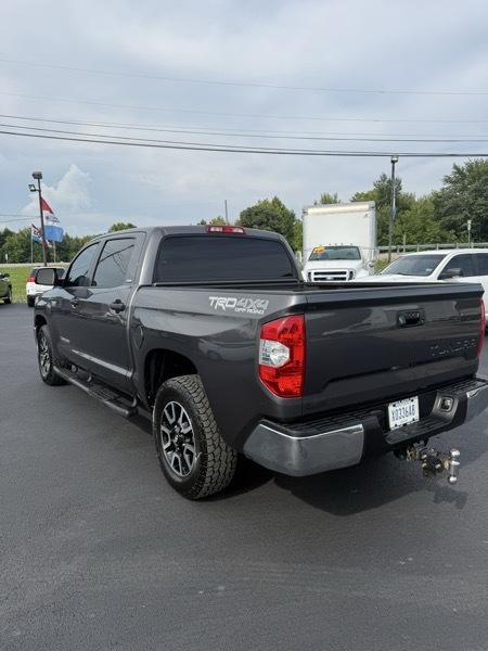 Toyota Tundra SR5 5.7L V8 CrewMax 4WD 2019