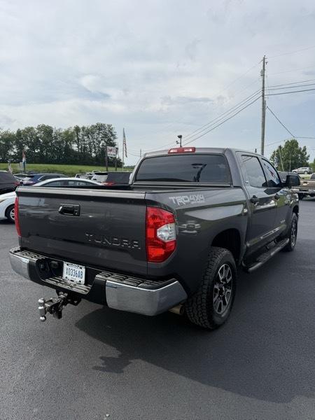 Toyota Tundra SR5 5.7L V8 CrewMax 4WD 2019