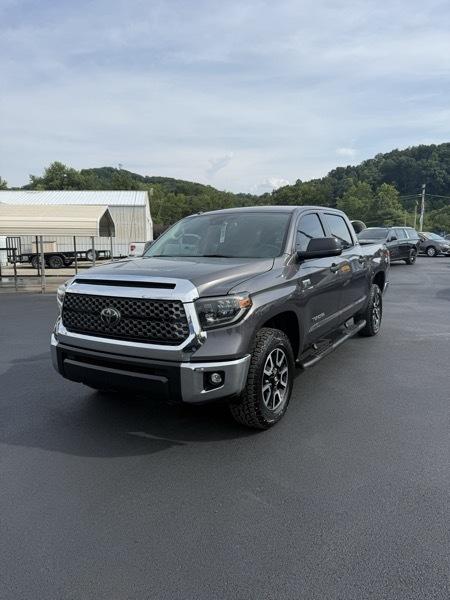 Toyota Tundra SR5 5.7L V8 CrewMax 4WD 2019