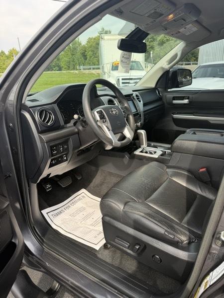 Toyota Tundra SR5 5.7L V8 CrewMax 4WD 2019