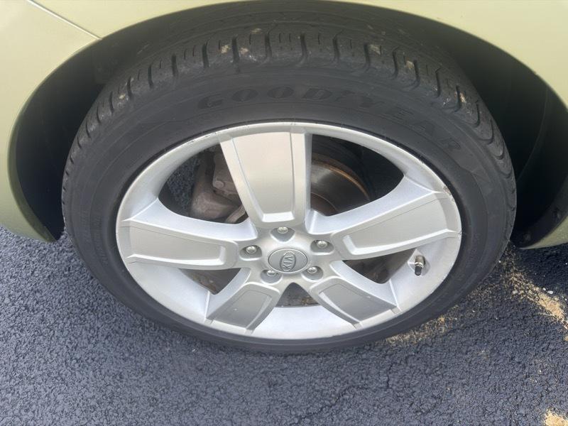 Kia Soul + 2011