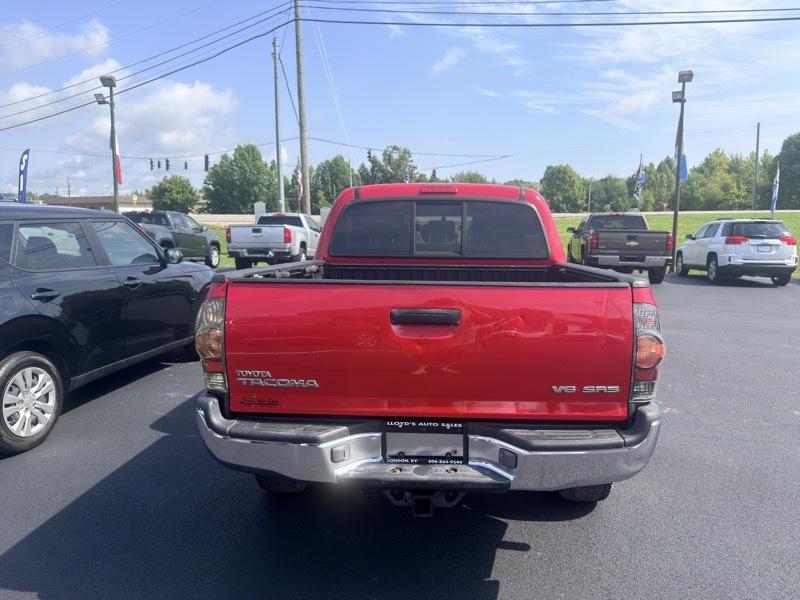 Toyota Tacoma Double Cab V6 4WD 2005