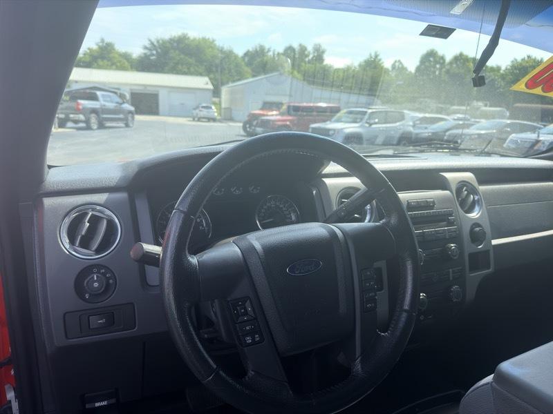 Ford F-150 4WD SuperCrew 139" XLT 2011