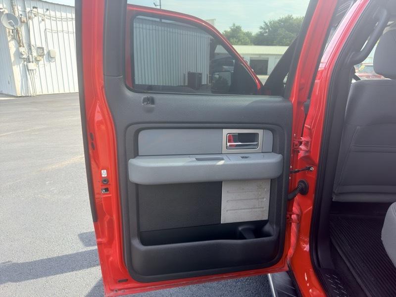 Ford F-150 4WD SuperCrew 139" XLT 2011