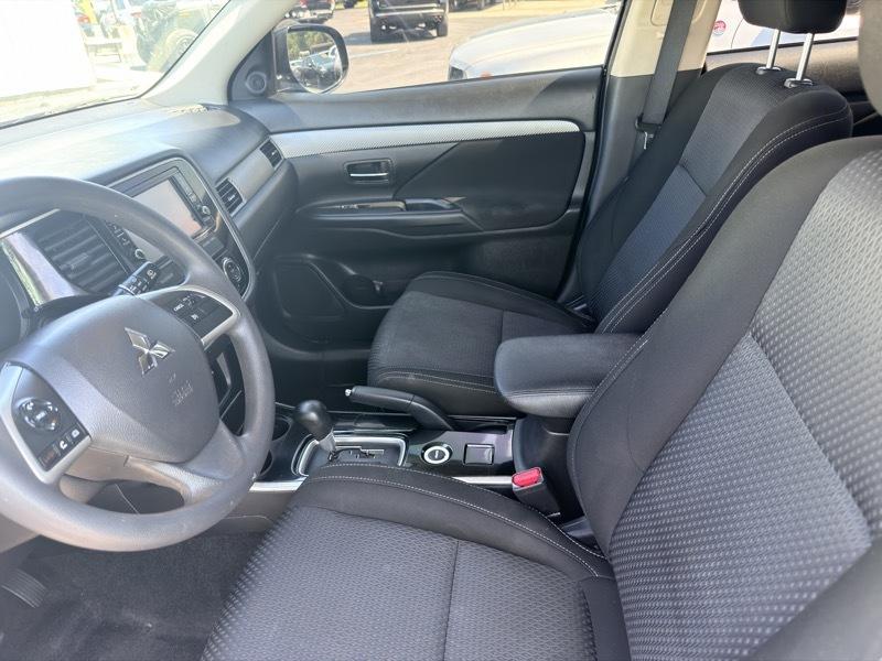 Mitsubishi Outlander SEL AWD 2018