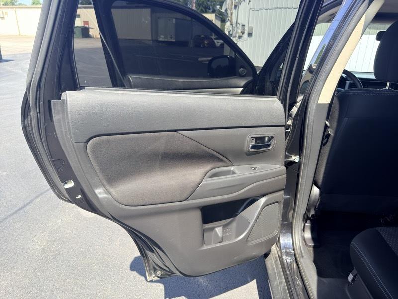 Mitsubishi Outlander SEL AWD 2018