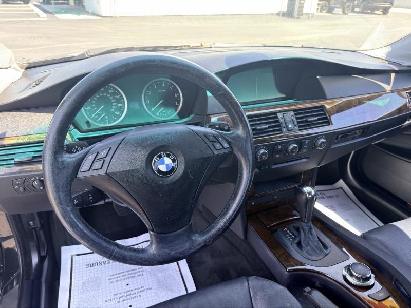 BMW 5-Series 530i 2007