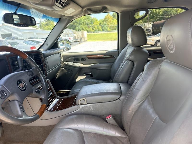 Cadillac Escalade AWD 2004