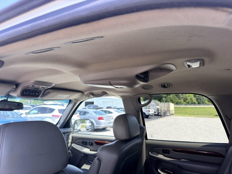 Cadillac Escalade AWD 2004