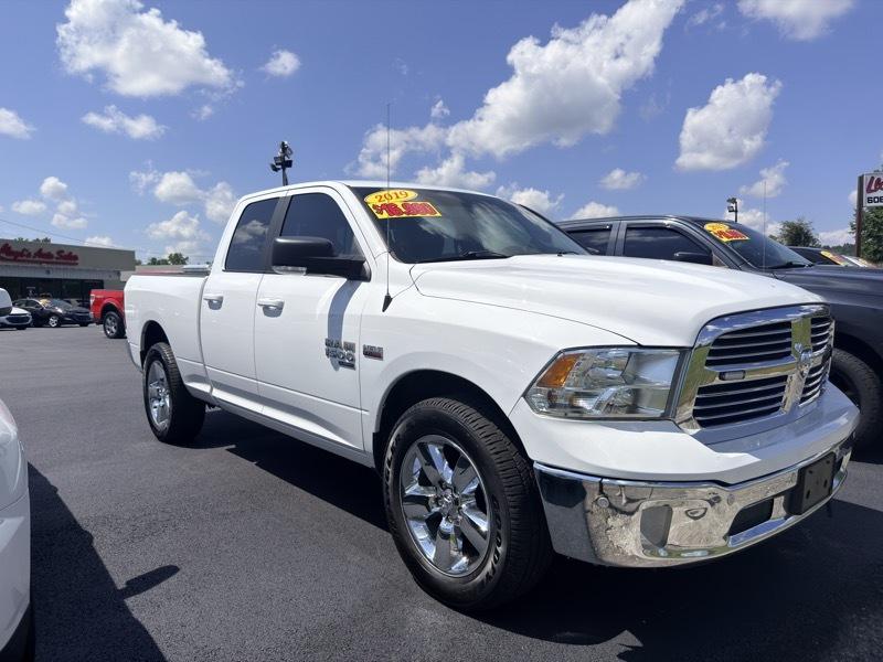 RAM 1500 Classic Tradesman Quad Cab 4WD 2019