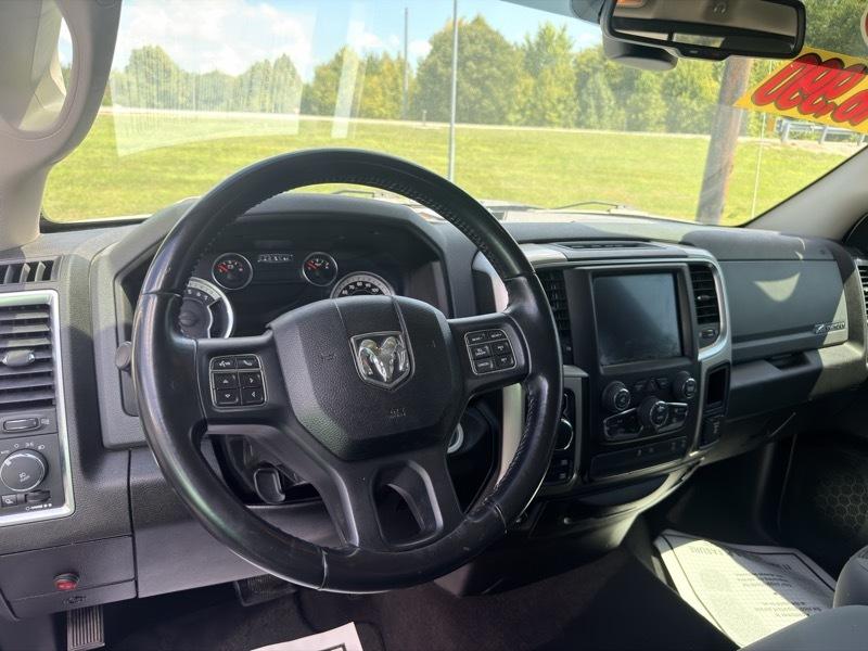 RAM 1500 Classic Tradesman Quad Cab 4WD 2019