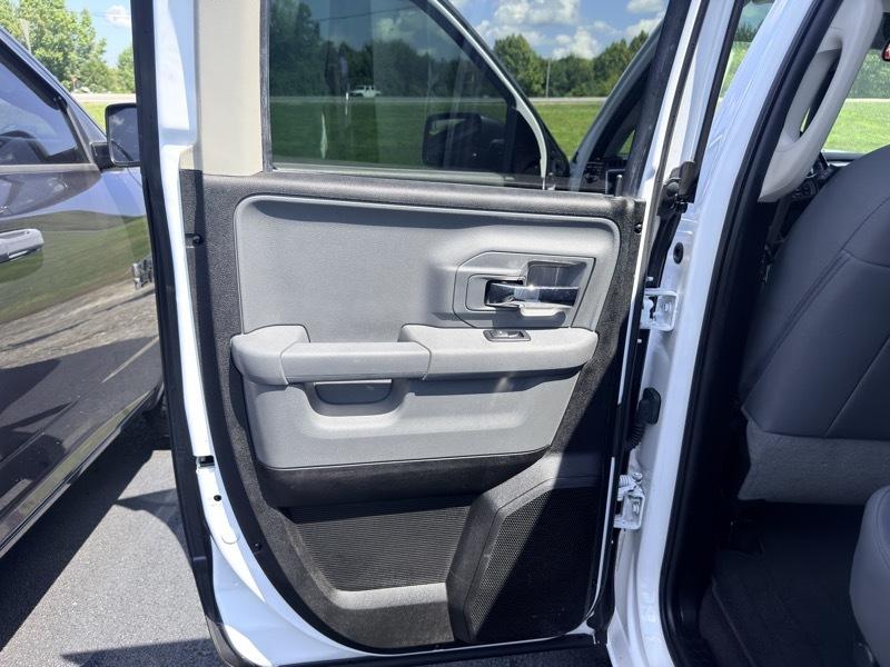 RAM 1500 Classic Tradesman Quad Cab 4WD 2019