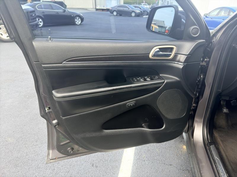 Jeep Grand Cherokee Limited 4WD 2015