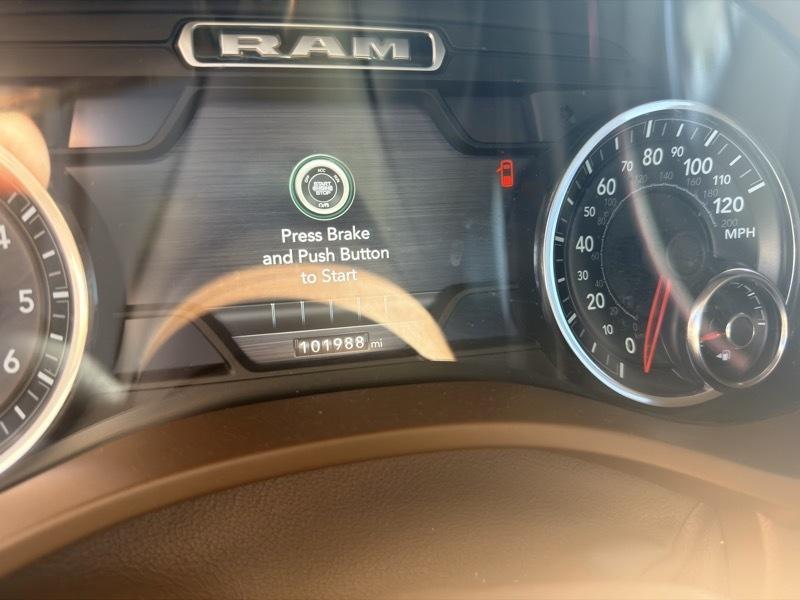 RAM 1500 Laramie Crew Cab SWB 4WD 2019