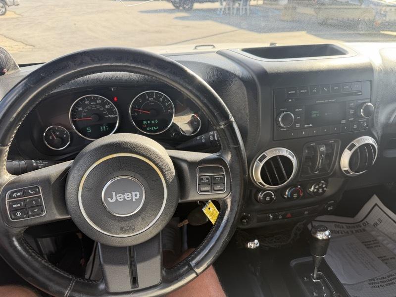 Jeep Wrangler Unlimited Sahara 4WD 2012