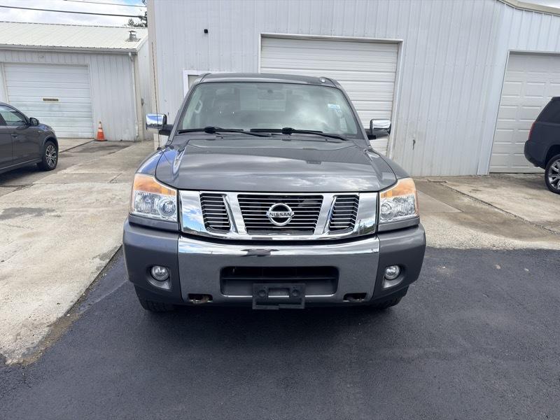 Nissan Titan S Crew Cab 4WD 2013