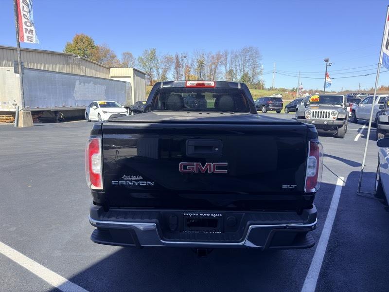 GMC Canyon 4WD Crew Cab 140.5" SLT 2015