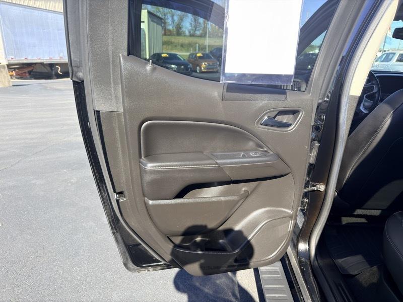 GMC Canyon 4WD Crew Cab 140.5" SLT 2015