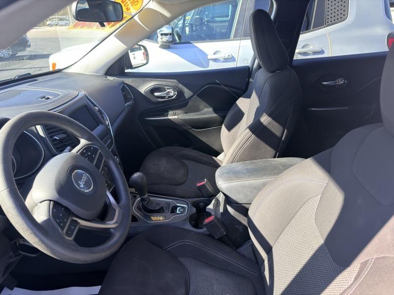 Jeep Cherokee Latitude FWD 2020