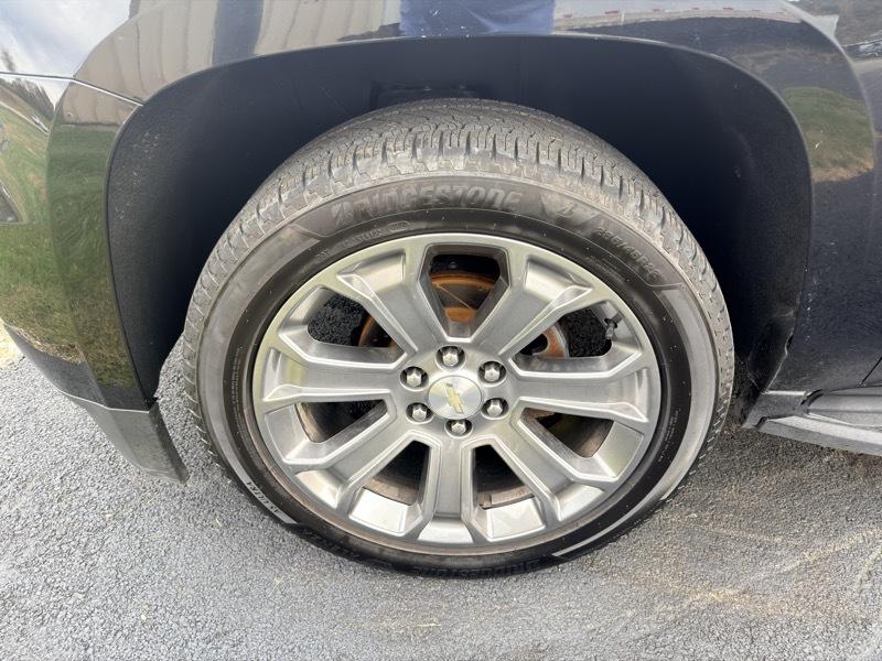Chevrolet Suburban LT 4WD 2019