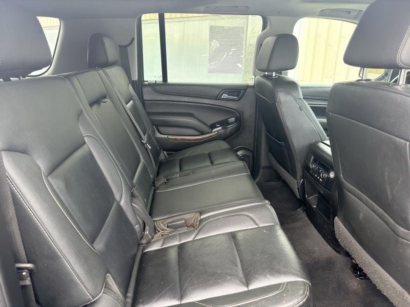 Chevrolet Suburban LT 4WD 2019