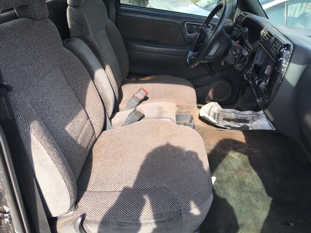 Chevrolet S10 Pickup Reg. Cab Short Bed 4WD 1995