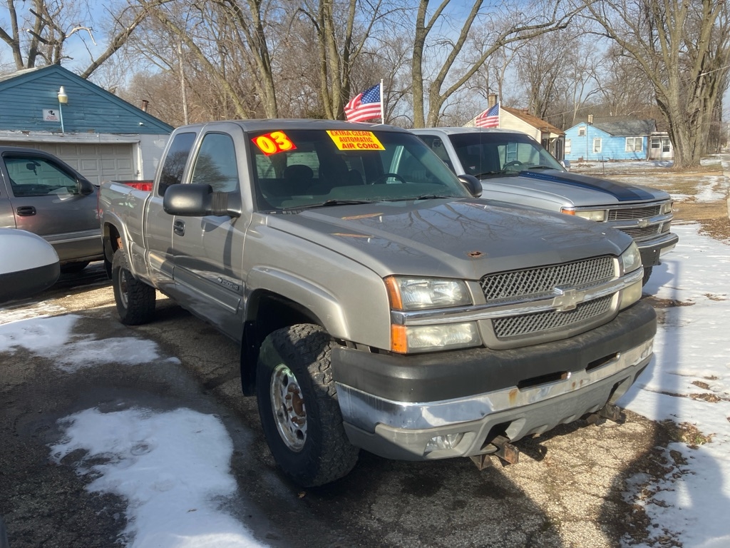 Chevrolet Silverado 2500HD Ext. Cab Long Bed 4WD 2003