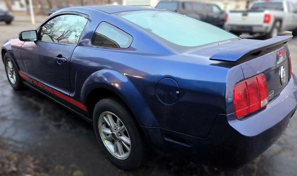 Ford Mustang V6 Standard Coupe 2006