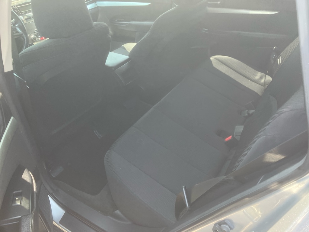 Subaru Outback 2.5i Premium 2012