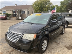 2010 Chrysler Town & Country 