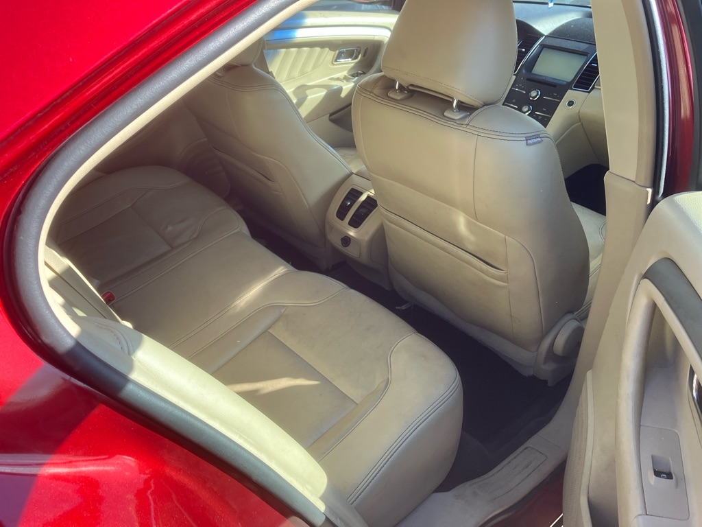 Ford Taurus SEL FWD 2014