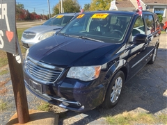 2013 Chrysler Town & Country 