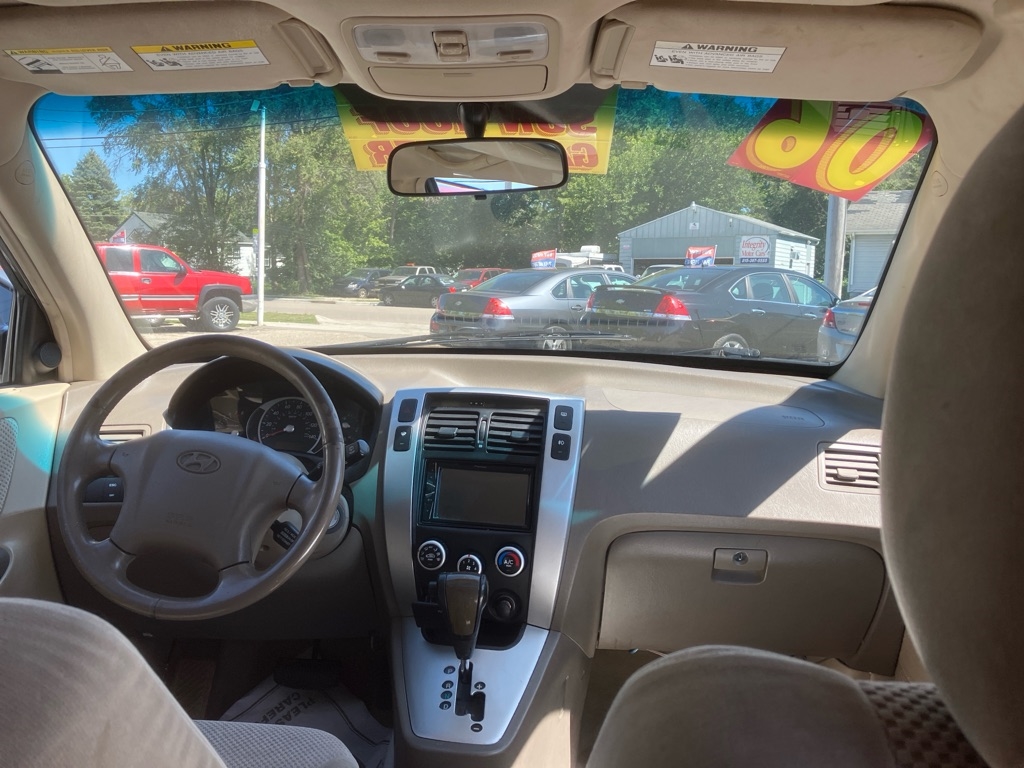Hyundai Tucson GLS 2.7 2WD 2006 Hyundai Tucson GLS 2.7 2WD 2006