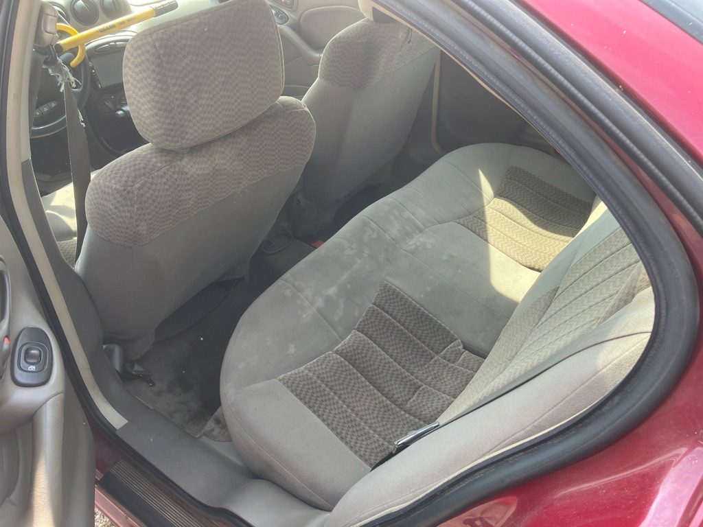 Pontiac Grand Am SE Sedan 2005