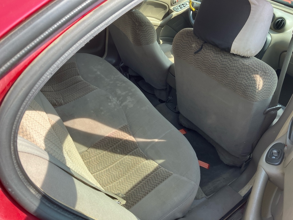 Pontiac Grand Am SE Sedan 2005