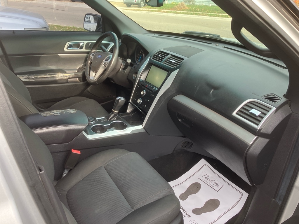 Ford Explorer XLT 4WD 2015