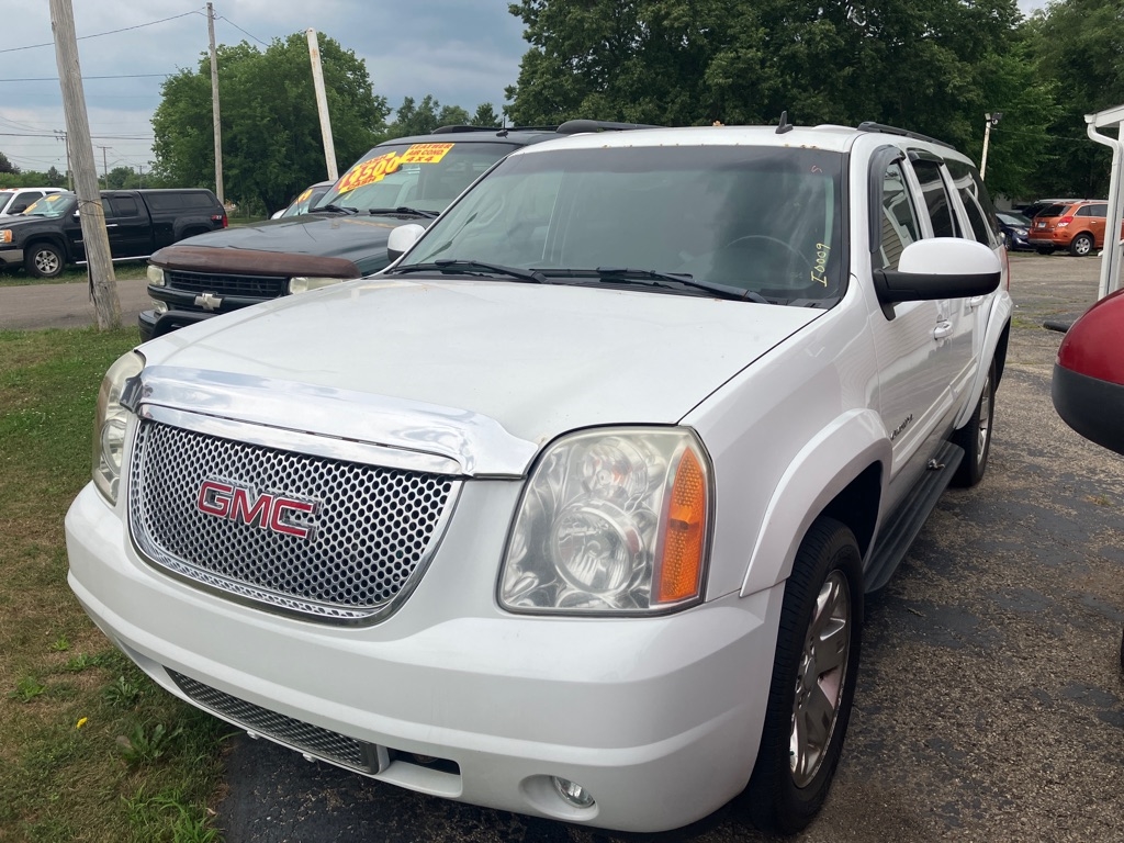 GMC Yukon XL SLE 1/2 Ton 4WD 2007
