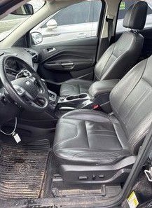 Ford Escape Titanium 4WD 2013