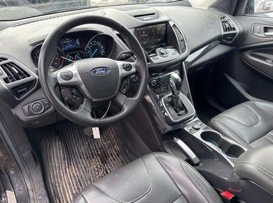 Ford Escape Titanium 4WD 2013