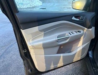 Ford Escape Titanium 4WD 2014