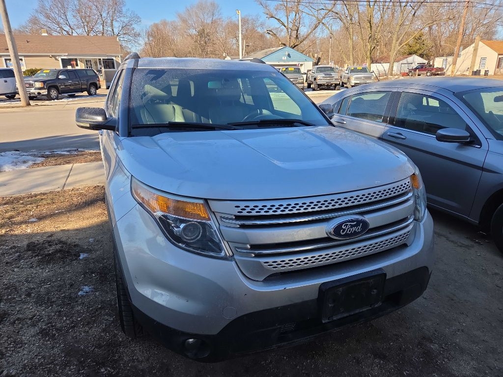 Ford Explorer XLT FWD 2012